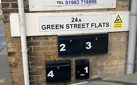 Lovely Two Bed Apartment @ 24A Green Street