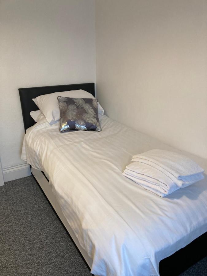 Lovely Two Bed Apartment @ 24A Green Street Ryde  Exterior photo